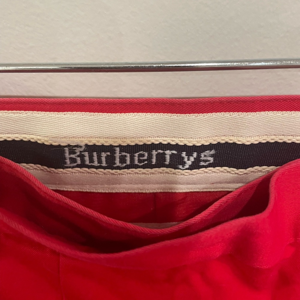 Vintage BURBERRYs’ Womens Red Shorts Vintage Red Large  Golf Shorts Skirt - Picture 5 of 7